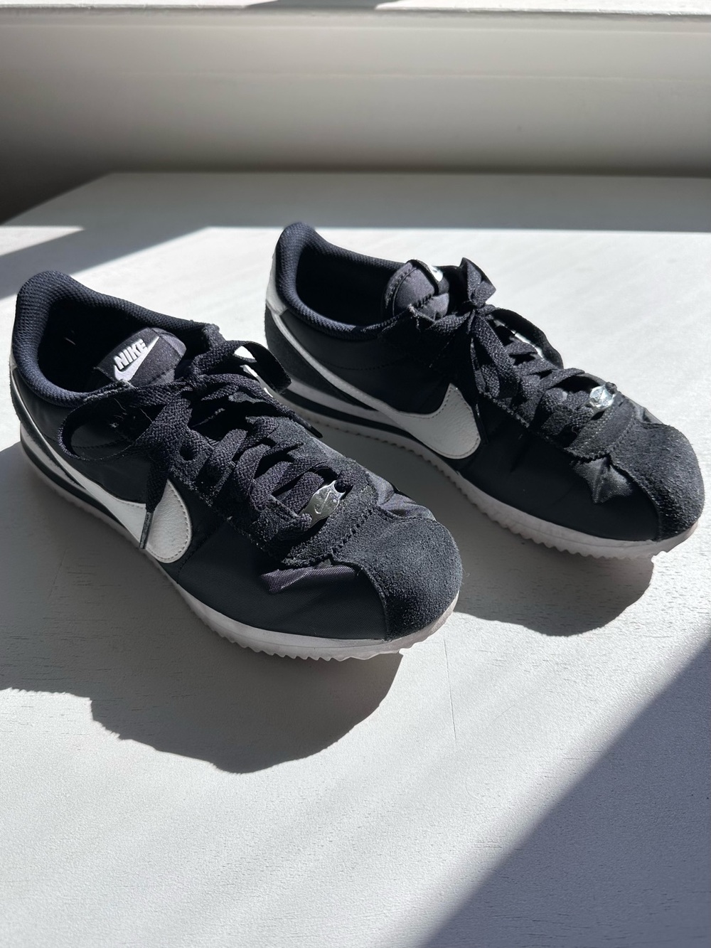 Nike cortez basic nylon sneakers women’s US 8 7.5 black suede tennis shoes